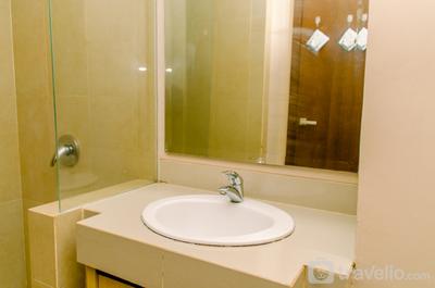 Apartemen U Residence - Cozy High Floor Studio Room Apartment at U Residence By Travelio