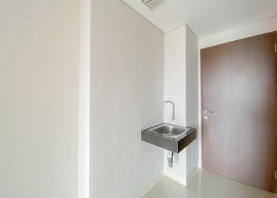 Apartemen Transpark Juanda Bekasi Timur - Studio Unfurnished with AC at Transpark Juanda Bekasi Timur Apartment By Travelio