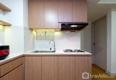 Apartemen Meikarta - Comfortable 2BR with Workspace at Meikarta Apartment By Travelio