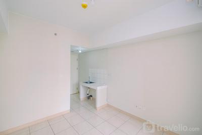 Apartemen Springlake Summarecon Bekasi - Unfurnished Studio with AC at 26th Pool View The Springlake Summarecon Apartment By Travelio