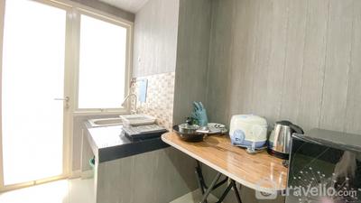 Apartemen Green Park View - Homey and Tidy Studio Green Park View Apartment By Travelio