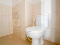 Apartemen Podomoro Golf View - Spacious 2BR Unfurnished at Podomoro Golf View Apartment By Travelio