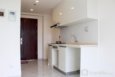 Apartemen Sky House Alam Sutera - Unfurnished Studio with AC at 35th Floor Sky House Alam Sutera Apartment By Travelio