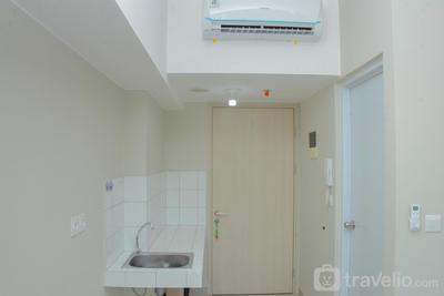 Apartemen Springlake Summarecon Bekasi - Unfurnished Studio 6th Floor Springlake Summarecon Apartment with AC By Travelio