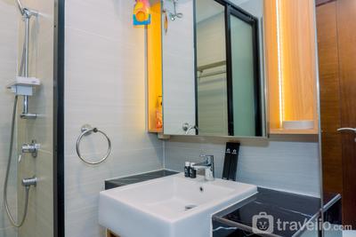 Apartemen West Vista - Cozy Stay and Elegant Studio at West Vista Apartment By Travelio