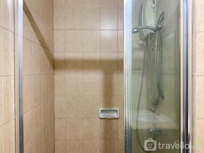 Comfortable and Homey 3BR at Marina Ancol Apartment By Travelio