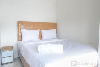 Apartemen Gunawangsa Manyar - Cozy Living 2BR Apartment at Gunawangsa Manyar By Travelio