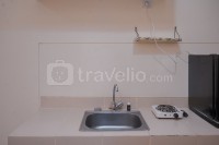 Apartemen B Residence - Convenient Studio Apartment at B Residence By Travelio
