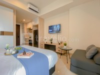 Spacious and Homey Studio at Cleon Park Apartment By Travelio