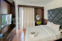 Modern Look Studio at Signature Park Tebet Apartment By Travelio