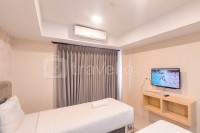 Cozy and Relaxing Studio Room at De Prima Apartment By Travelio