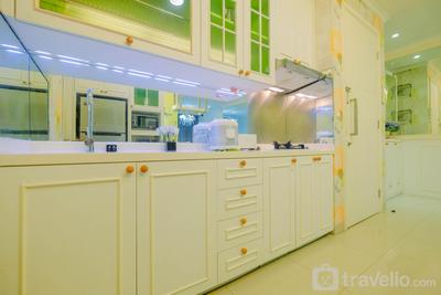 Apartemen Ancol Mansion - Relaxing 2BR with Ocean View at Ancol Mansion Apartment By Travelio