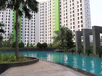 Apartemen Green Lake View - Cozy Living and Homey Studio Green Lake View Apartment By Travelio
