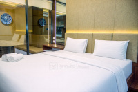 Modern and Comfort 1BR at The Smith Alam Sutera Apartment By Travelio
