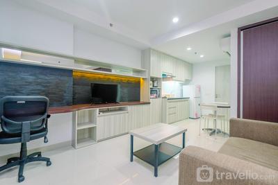 Apartemen Azalea Suites - Tranquil Studio Azalea Suites Apartment By Travelio
