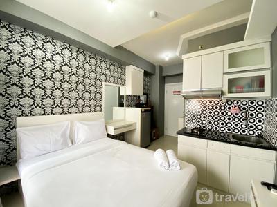 Apartemen Green Pramuka City - Furnished Studio Green Pramuka City Apartment By Travelio