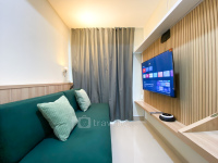 Good Deal 1BR with Working Room at Pollux Chadstone Apartment By Travelio