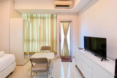 Apartemen Capitol Park Residence - Cozy and Modern Look Studio Apartment Capitol Park Residence By Travelio