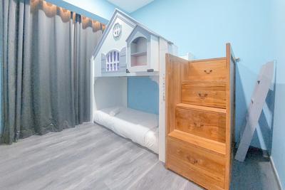 Apartemen M-Town Signature - Spacious and Comfy 3BR at M-Town Signature Apartment By Travelio