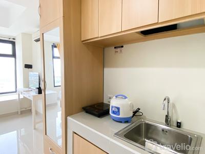 Apartemen Pollux Chadstone - Comfy and Tidy Studio at Pollux Chadstone Apartment By Travelio