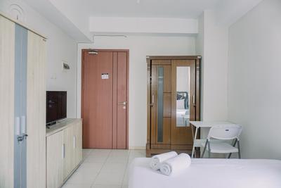 Apartemen Green Lake View - Cozy Living and Homey Studio Green Lake View Apartment By Travelio