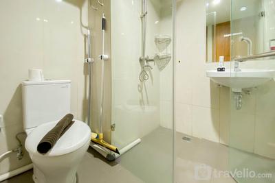 Apartemen LRT City Jatibening - Homey and Nice 1BR at Gateway Park LRT City Bekasi Apartment By Travelio