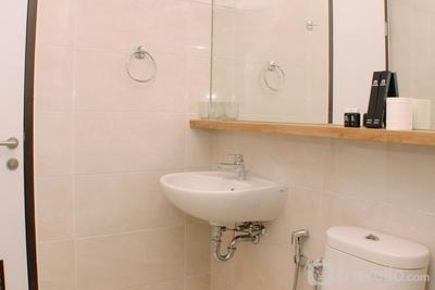 Apartemen Mustika Golf Residence - Stunning and Comfortable 1BR Apartment Mustika Golf Residence By Travelio