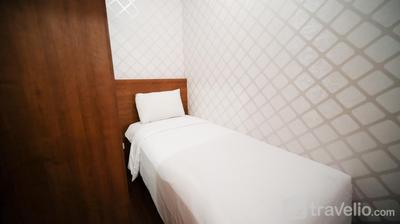 Apartemen Puncak Dharmahusada - Spacious 3BR Combined at Puncak Dharmahusada Apartment By Travelio