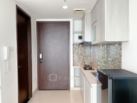 Apartemen LRT City Bekasi - White Toned Studio at LRT City Bekasi Apartment By Travelio