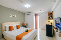 Comfy and Spacious Studio Apartment at Bassura City By Travelio