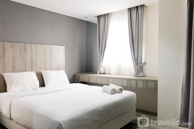 Minimalist Studio Room at Bintaro Icon Apartment By Travelio