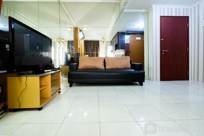 Apartemen Sudirman Park - 2BR City View Sudirman Park Apartment By Travelio