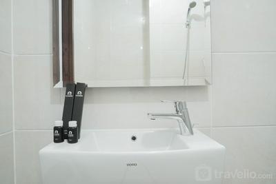 Apartemen Mustika Golf Residence - Cozy Living Studio Apartment Mustika Golf Residence By Travelio