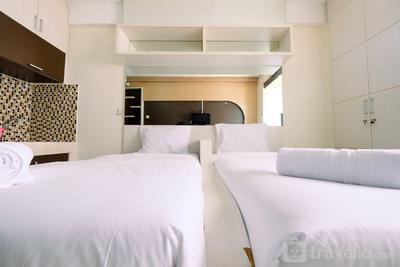 Apartemen East Park - East Park Studio Apartment with Twin Beds By Travelio