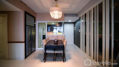 Apartemen Trillium Residence - Best Location and Homey 3BR Apartment at Trillium Residence By Travelio