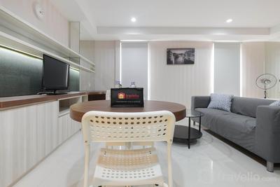 Apartemen Azalea Suites - Elegant and Comfy Studio Azalea Suites Apartment Cikarang By Travelio