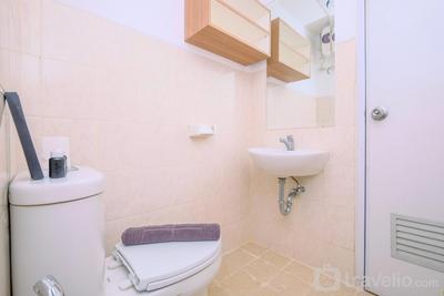 Apartemen Park View Condominium - Comfort Studio at Park View Condominium Apartment By Travelio