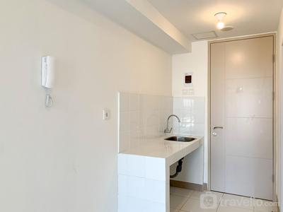 Apartemen Tokyo Riverside PIK 2 - Studio Unfurnished with AC at 9th Floor Tokyo Riverside PIK 2 Apartment By Travelio