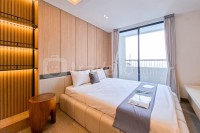 Cozy Warm Studio Apartment at Collins Boulevard By Travelio