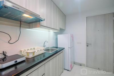 Apartemen Azalea Suites - Tranquil Studio Azalea Suites Apartment By Travelio