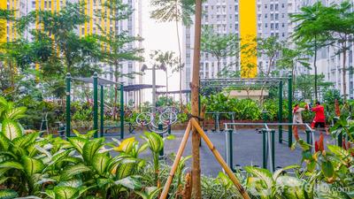 Apartemen Springlake Summarecon Bekasi - Unfurnished Studio with AC at 26th Pool View The Springlake Summarecon Apartment By Travelio
