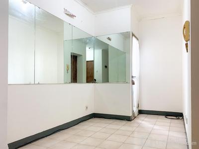 Apartemen Gajah Mada Mediterania - Unfurnished 1BR with AC at 8th Floor Gajah Mada Mediterania Apartment By Travelio