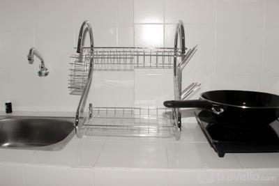 Apartemen Elvis Tower - Homey and Cozy Studio Apartment at Elvis Tower By Travelio