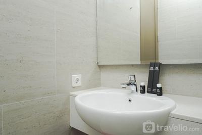 Apartemen Taman Anggrek Residence - Cozy and Elegant 1BR Apartment Taman Anggrek Residence By Travelio