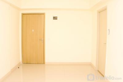 Apartemen Meikarta - Unfurnished 2BR with AC at 16th Floor Meikarta Apartment By Travelio
