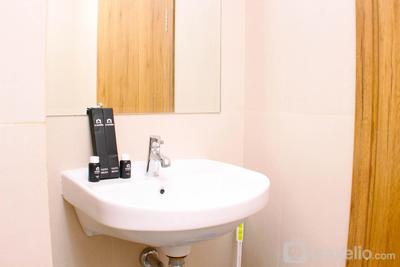 Apartemen LRT City Jatibening - Comfy Studio Apartment at Gateway Park LRT City Bekasi By Travelio