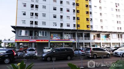 Apartemen Green Pramuka City - 2BR Cozy Green Pramuka City Apartment By Travelio