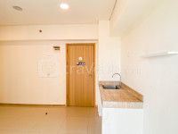 Apartemen Meikarta - 2BR Unfurnished Apartment with 1 AC at Living Room Meikarta By Travelio