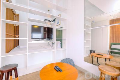 Apartemen LRT City Sentul - Royal Sentul Park - Cozy Living Studio Room Royal Sentul Park Apartment By Travelio