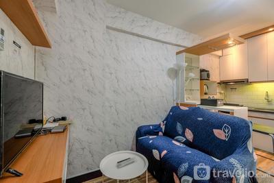 Homey and Simply 2BR Apartment at Cinere Resort By Travelio